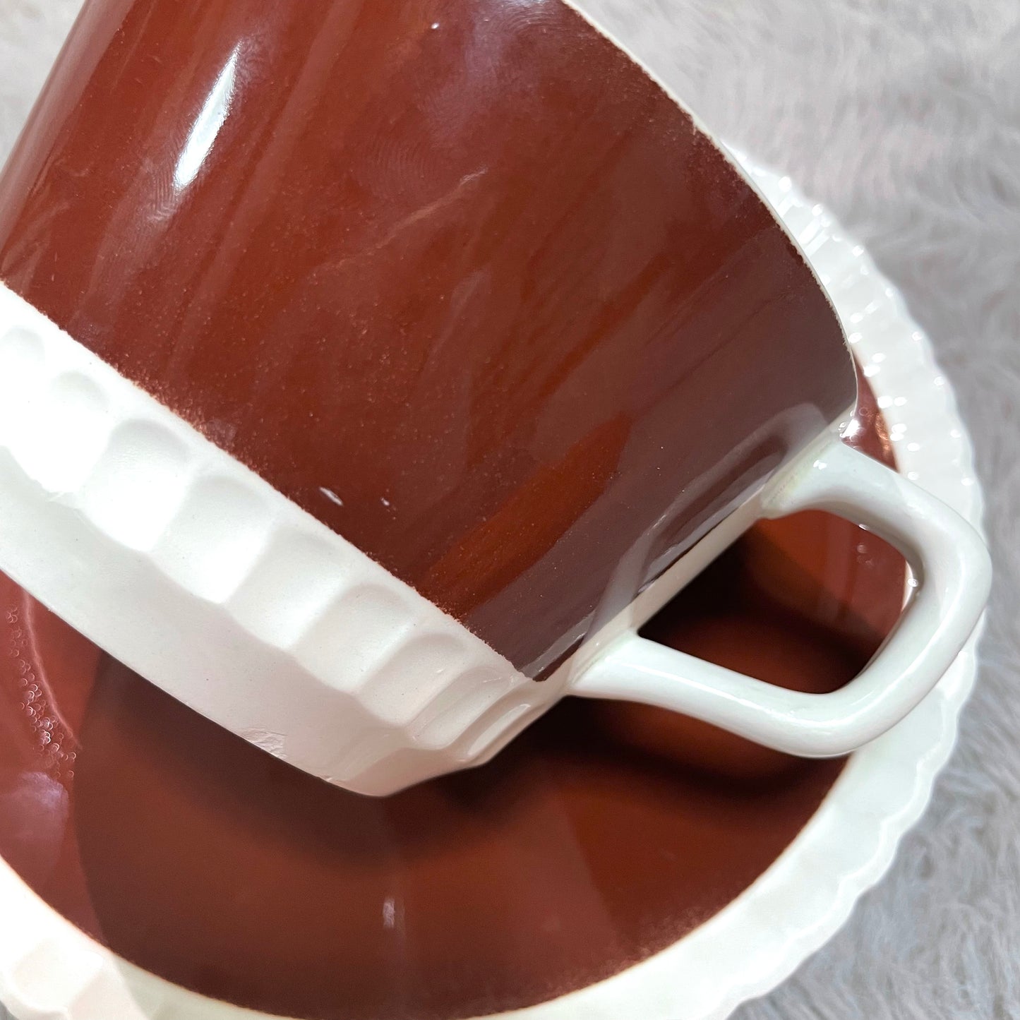 Chocolate colore cup & saucer