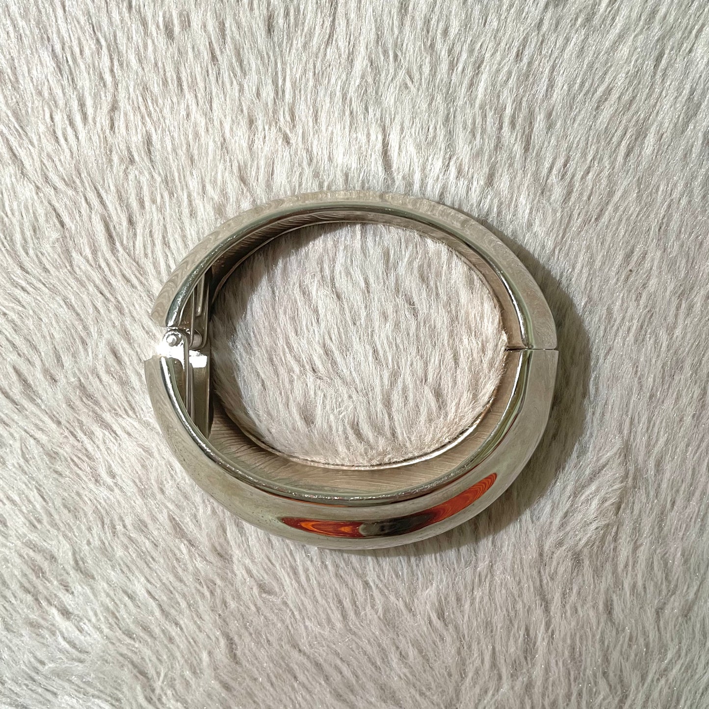 Silver bangle
