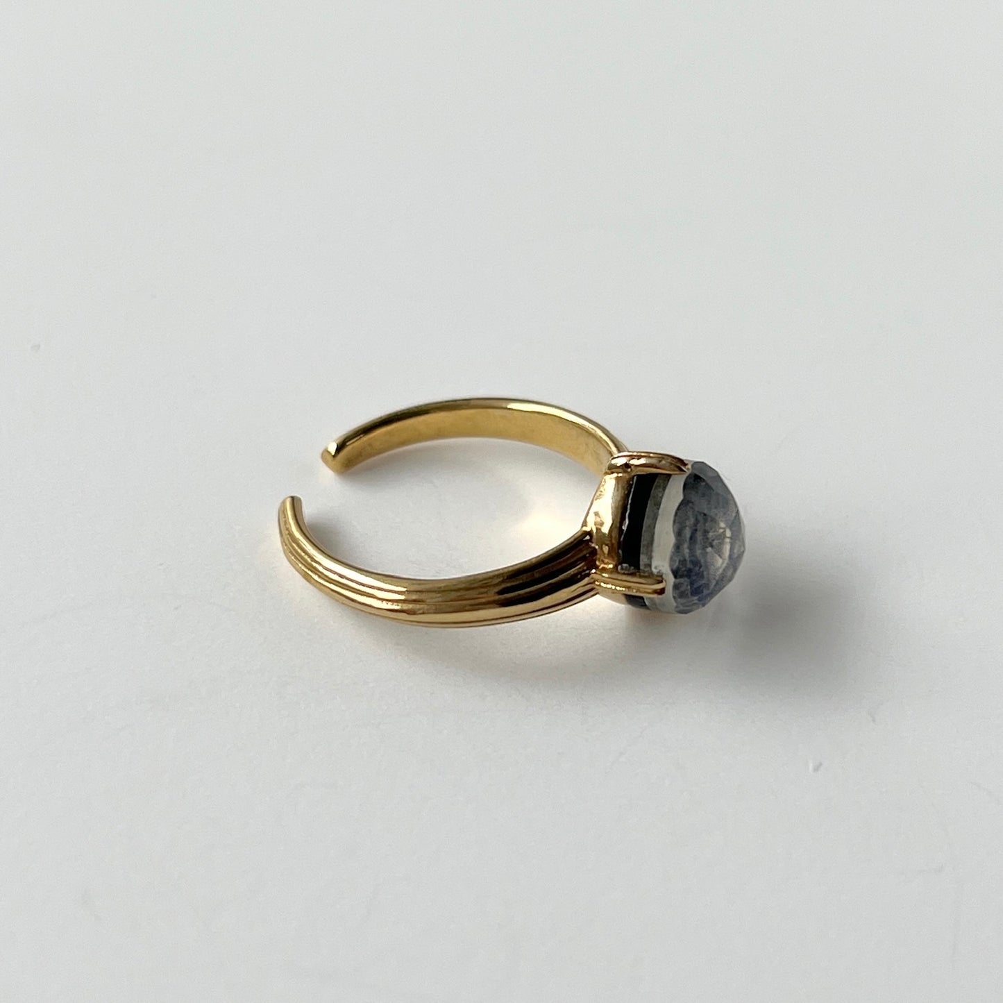 [ onyx, labradorite & crystal ] croissant gold