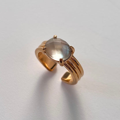 [ black shell (multi-faceted) ] trois gold