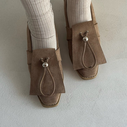 【Beige】suede flap loafer【サンプル品(返品不可)】