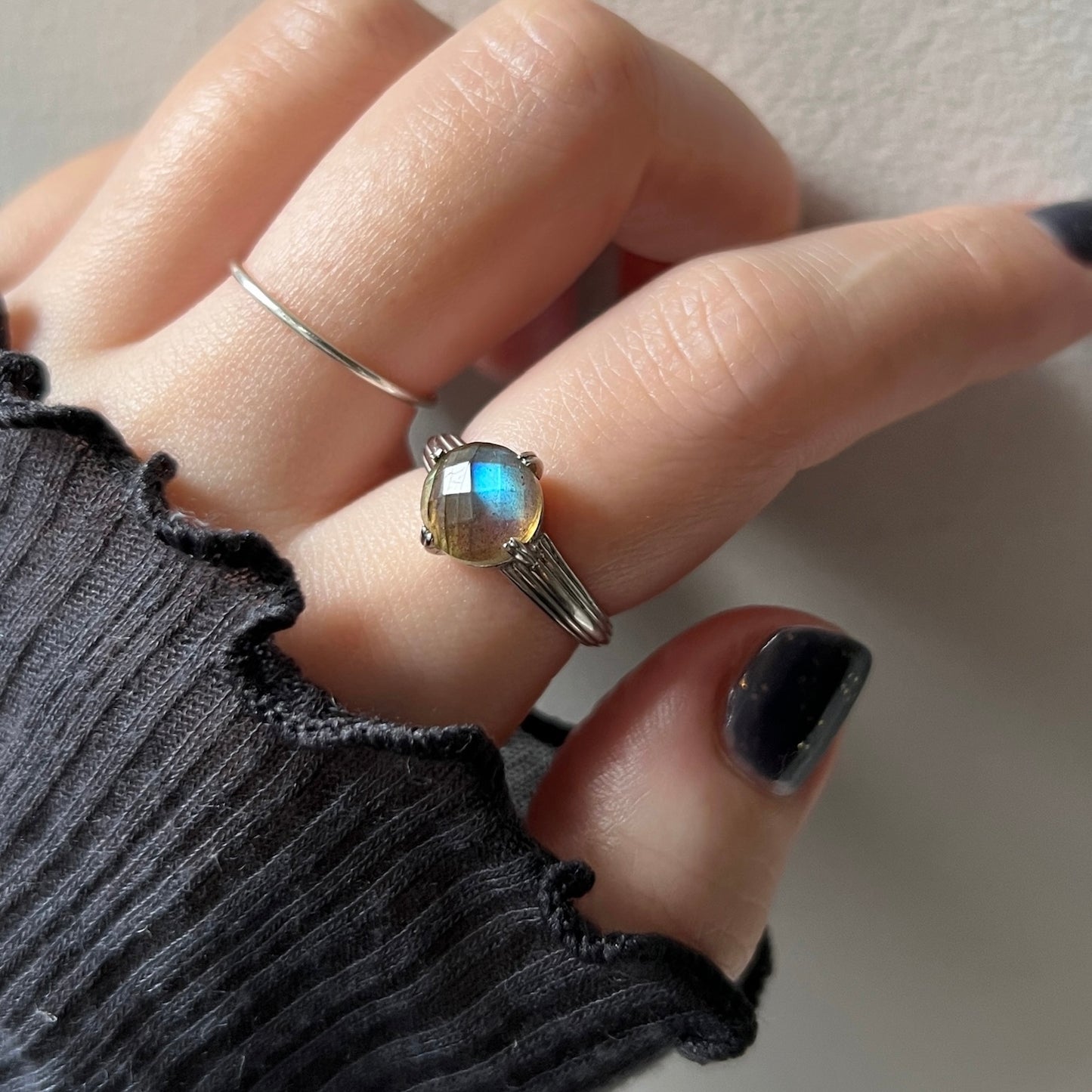 [ labradorite (rose cut) ] croissant silver