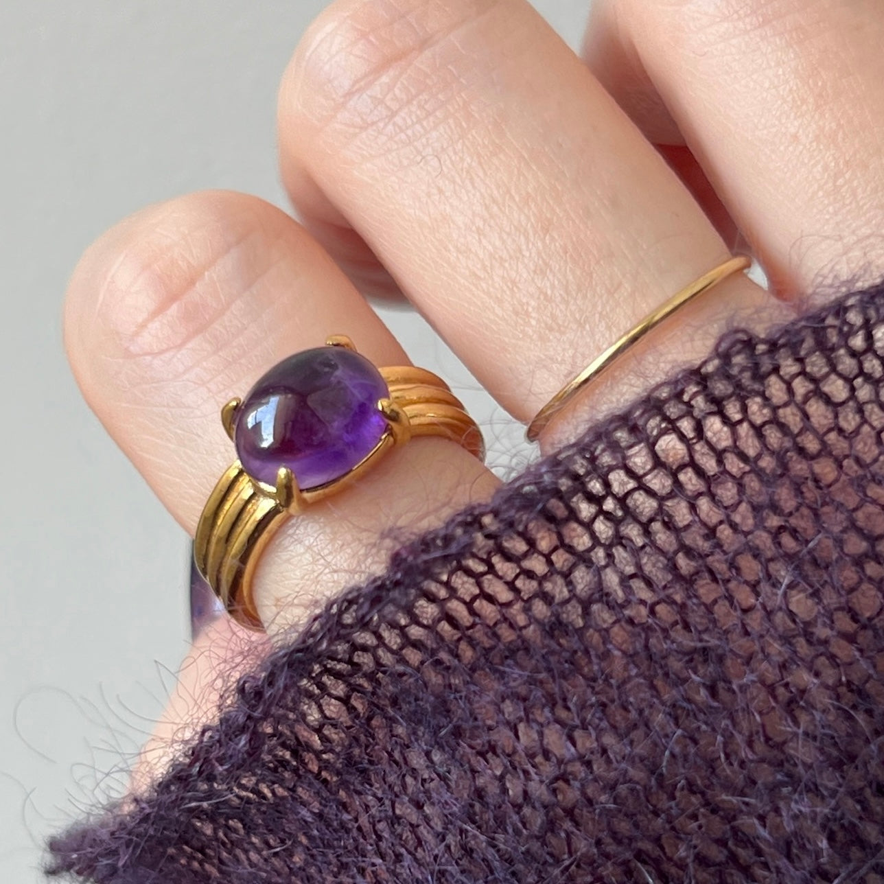 [ amethyst ] trois gold