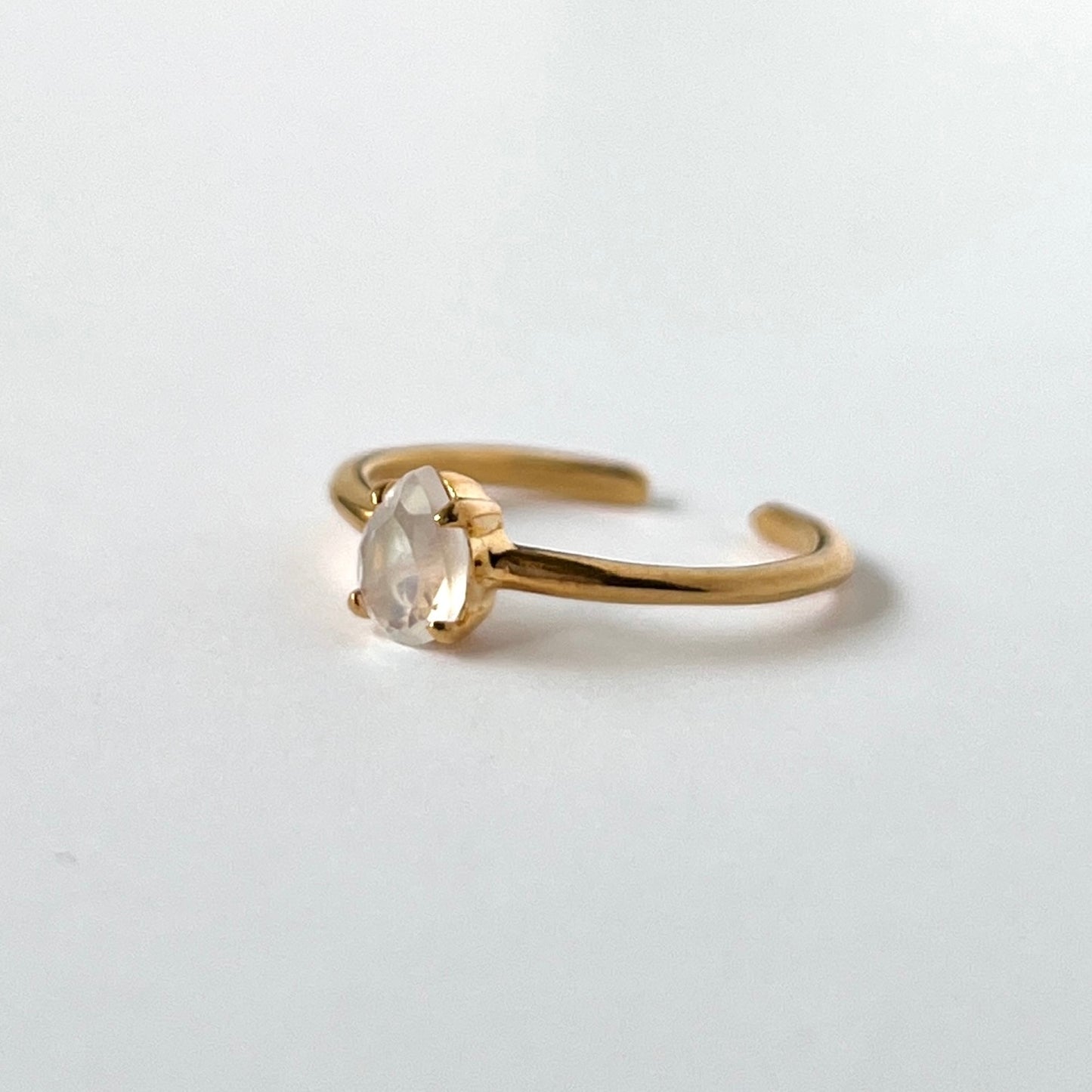 [ rainbow moon stone ] drop faceted cut ring  gold