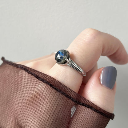 [ onyx, labradorite & crystal ] croissant silver
