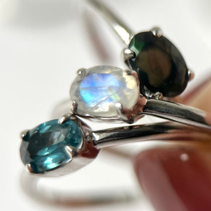 [ indigo blue kyanite ] oval faceted cut ring  silver