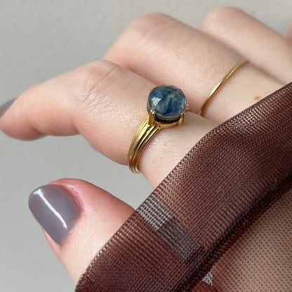 [ onyx, labradorite & crystal ] croissant gold