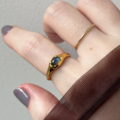 [ blue labradorite ] pebble gold