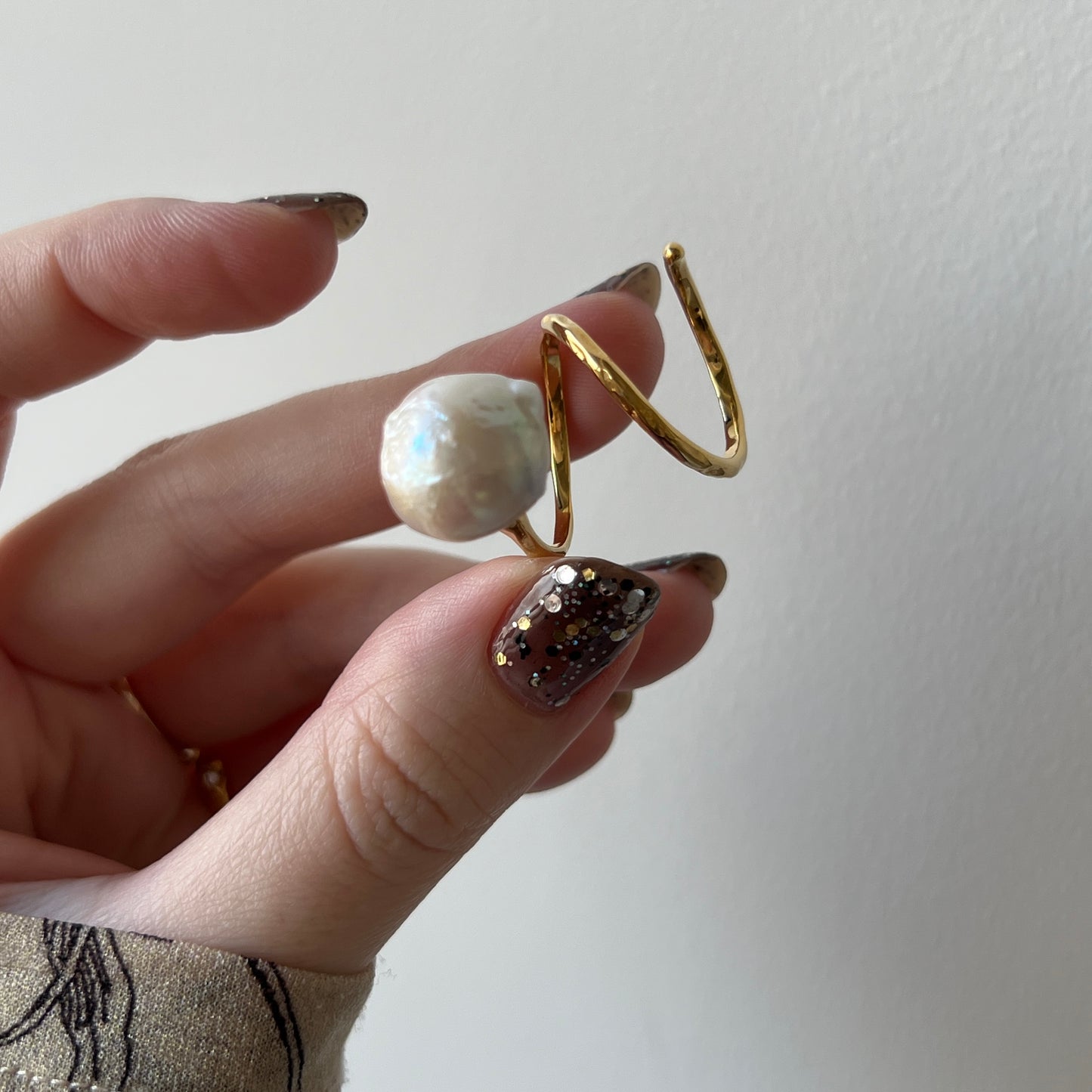 [ ✴︎12 ] oyster pearl mini ring