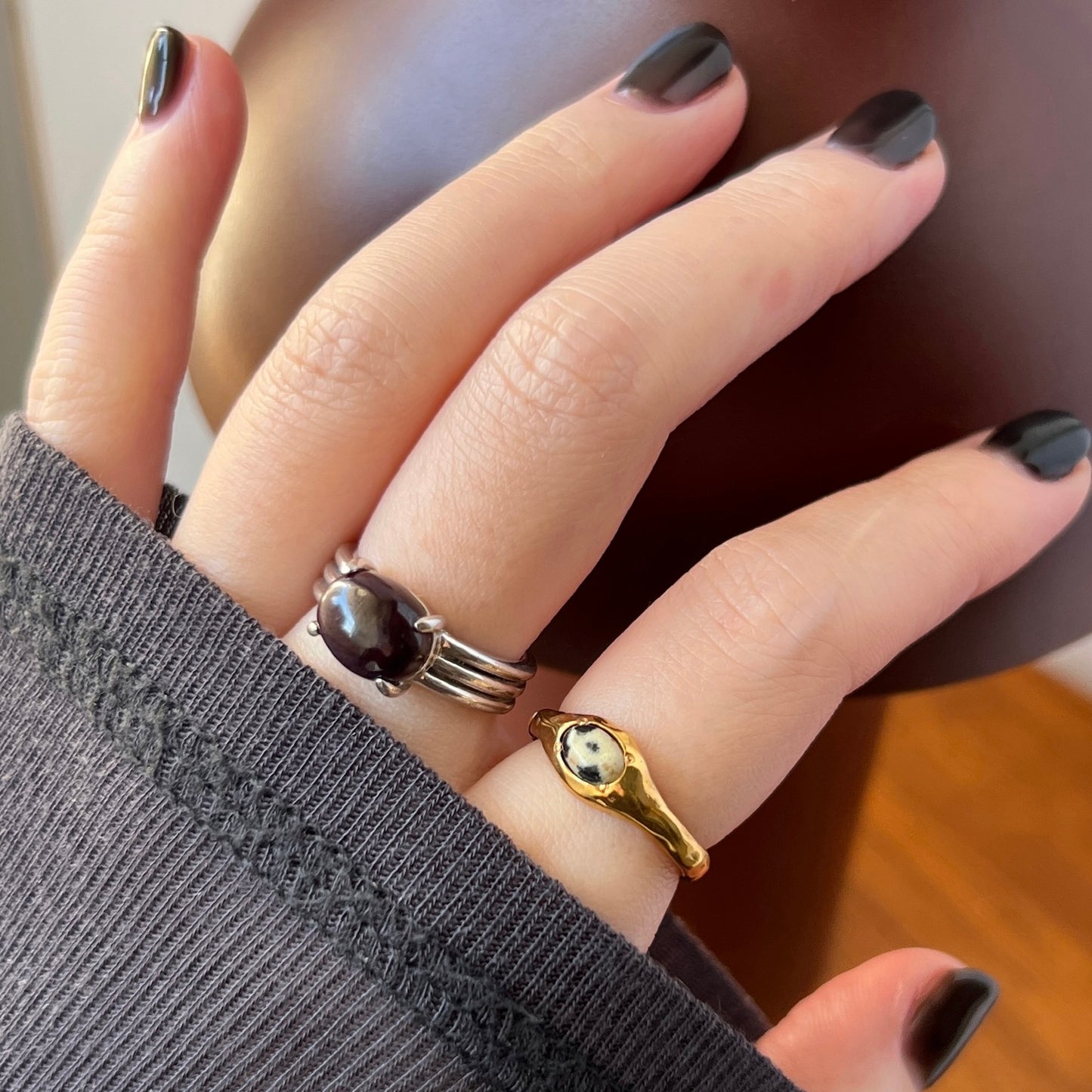 [ dalmatian jasper ] pebble gold