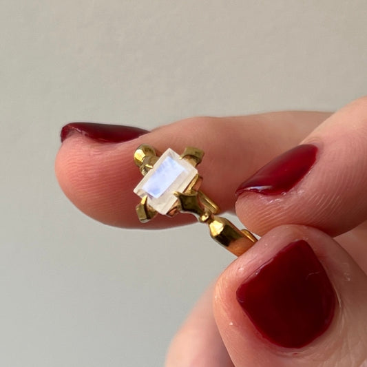 [ rainbow moon stone ] polaris gold [ free size ]