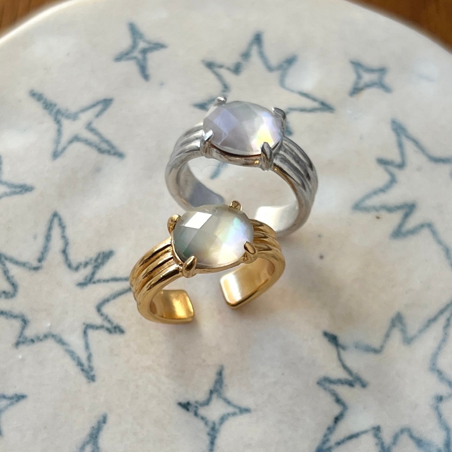 [ black shell (multi-faceted) ] trois silver