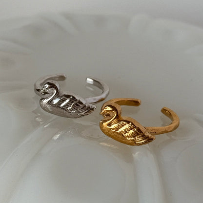 [ gold ] swan pinky