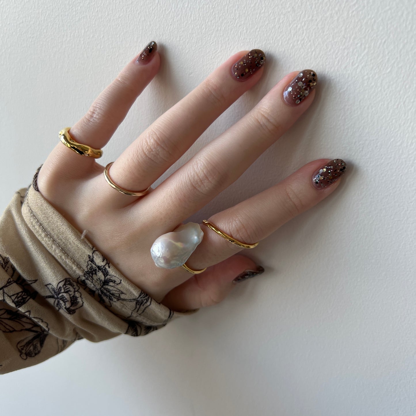 [ ✴︎12 ] oyster pearl mini ring