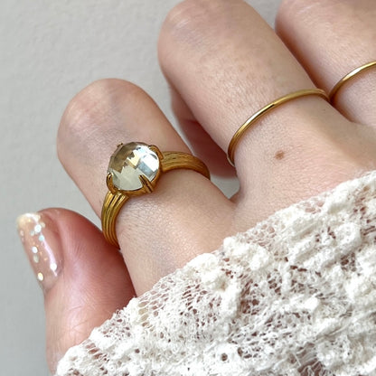 [ green amethyst (multi-faceted) ] croissant gold