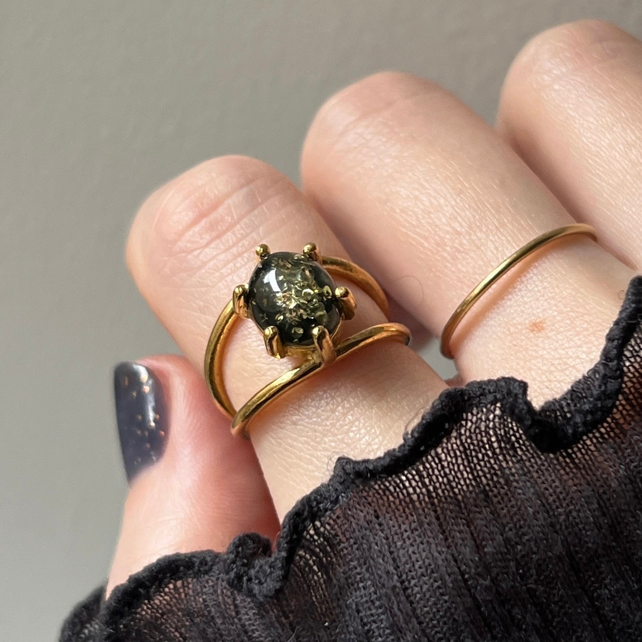 [ black amber ] double gold