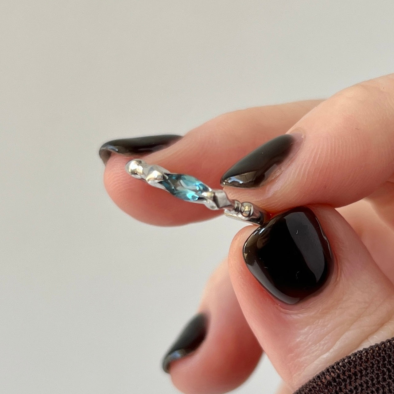 [ london blue topaz ] polar star silver