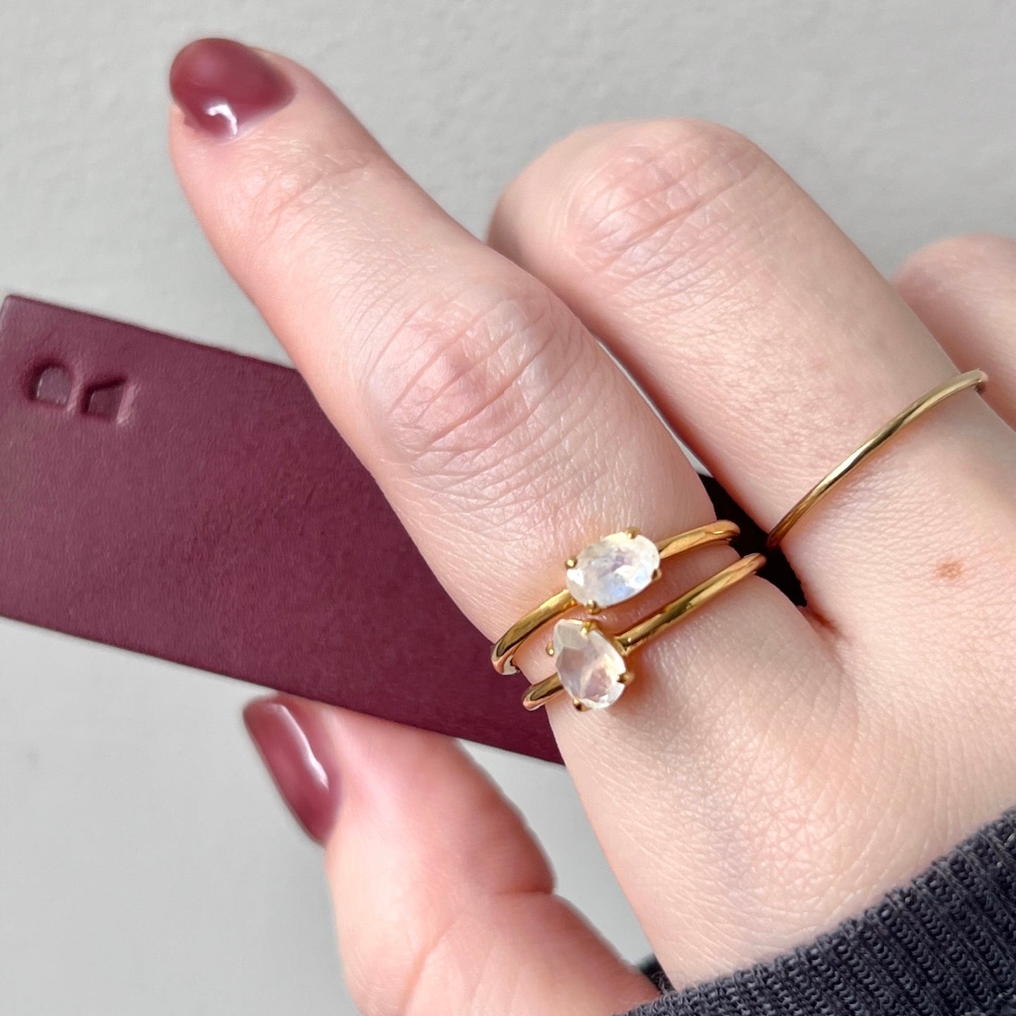 [ rainbow moon stone ] drop faceted cut ring  gold