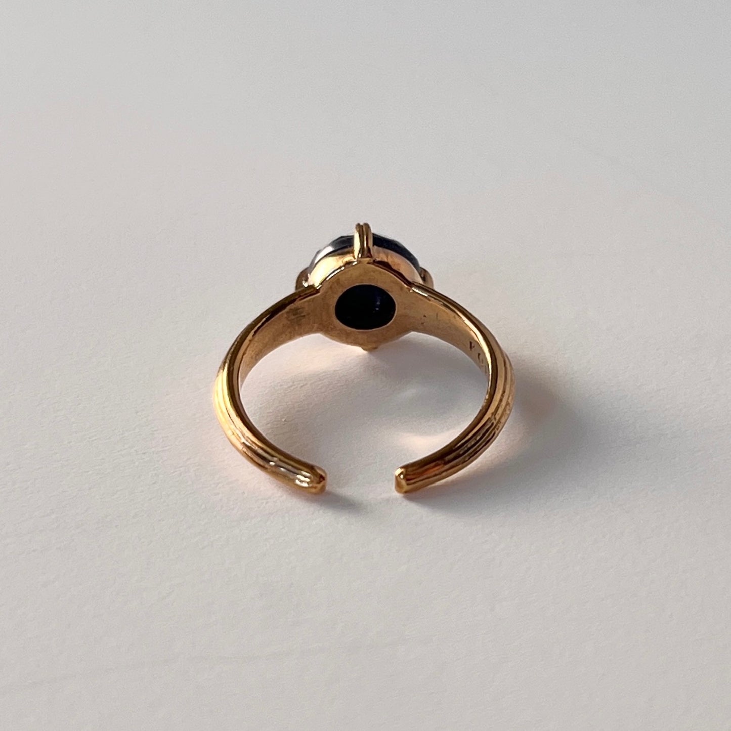 [ green amethyst (multi-faceted) ] croissant gold