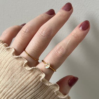 [ rainbow moon stone ] drop faceted cut ring  gold
