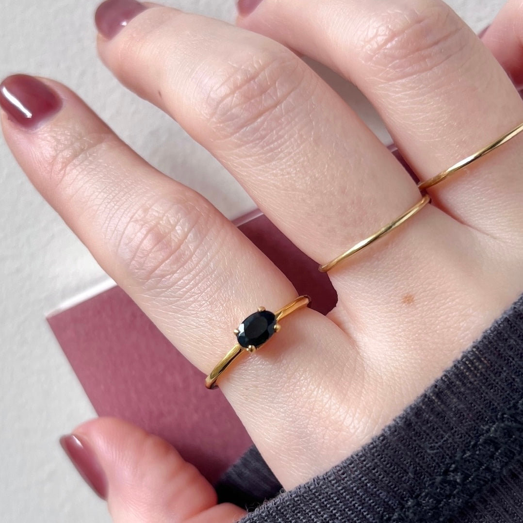 [ black opal ] oval faceted cut ring  gold