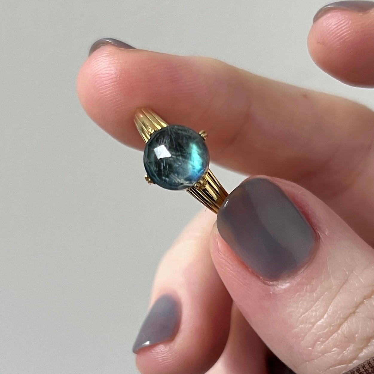 [ onyx, labradorite & crystal ] croissant gold