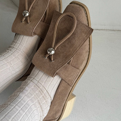 【Beige】suede flap loafer【サンプル品(返品不可)】