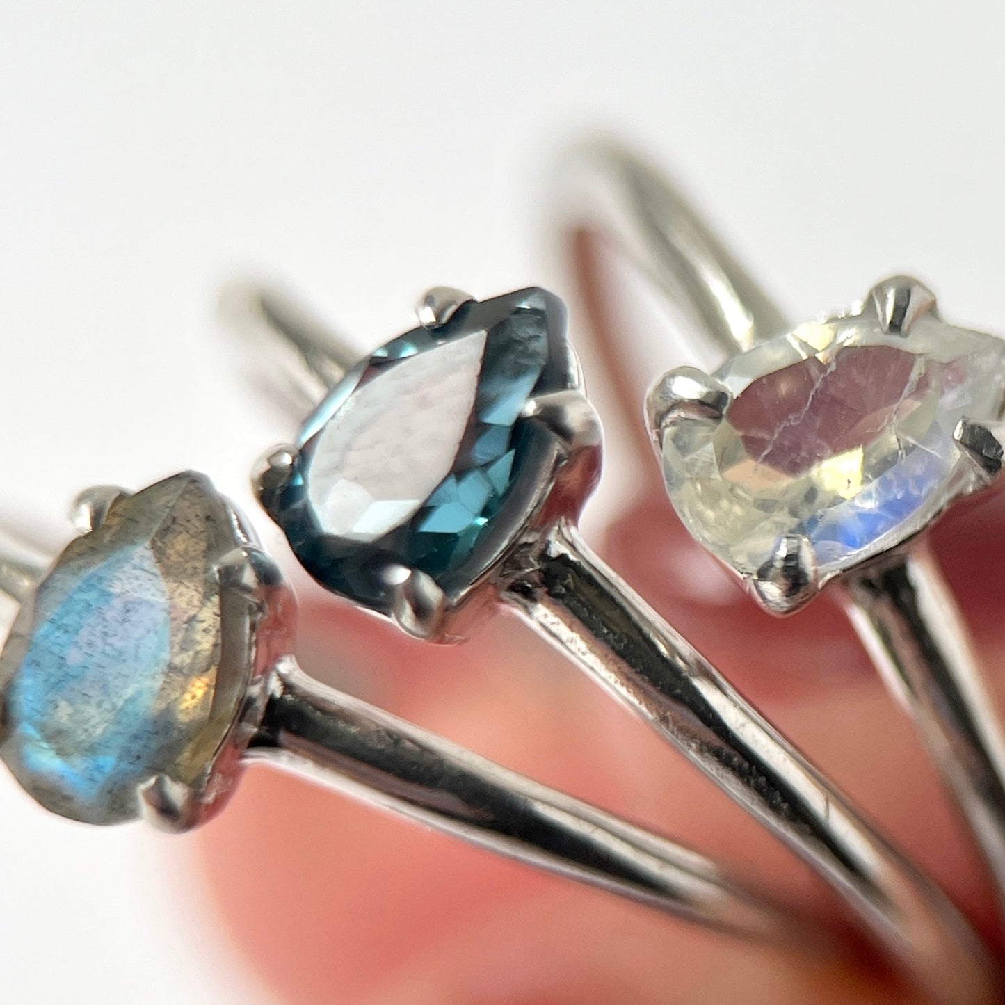 [ rainbow moon stone ] dorp faceted cut ring  silver [ free size ]