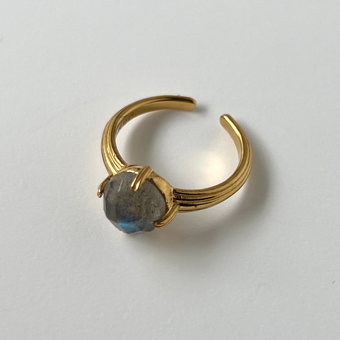 [ labradorite (rose cut) ] croissant gold