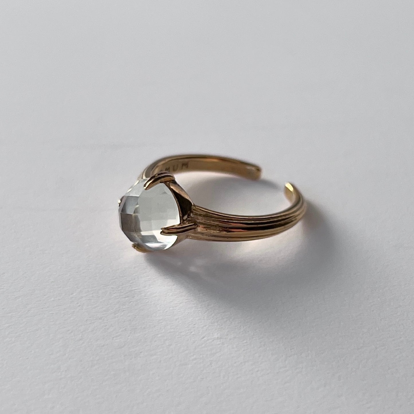 [ green amethyst (multi-faceted) ] croissant gold