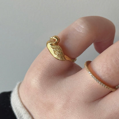 [ gold ] swan pinky