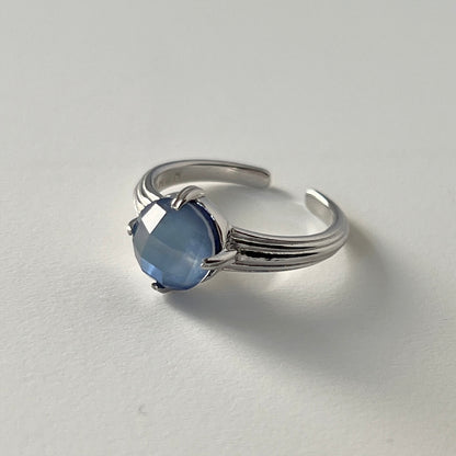 [ lapis lazuli x white shell (multi-faceted) ] croissant silver