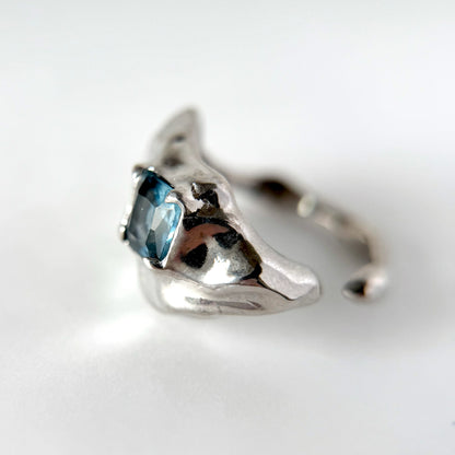 [ light blue glass ]  melt ring  silver