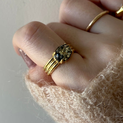 [ black amber ] trois gold