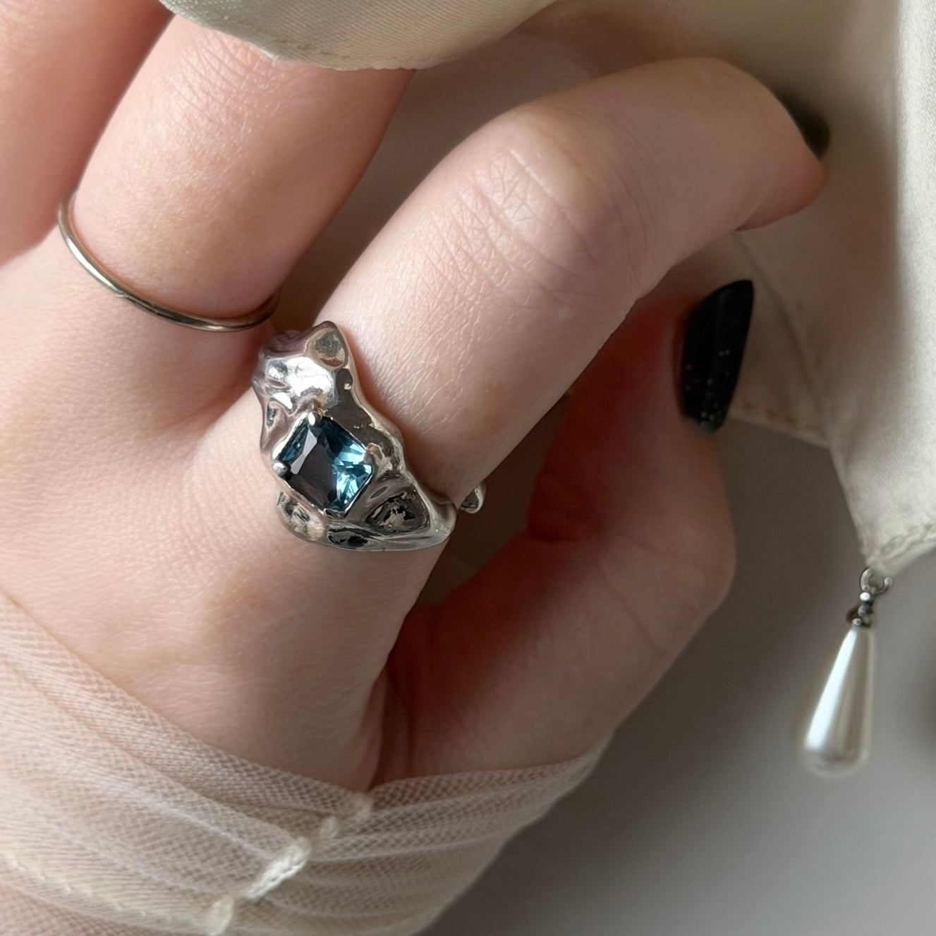 [ light blue glass ]  melt ring  silver