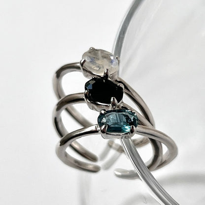 [ indigo blue kyanite ] oval faceted cut ring  silver