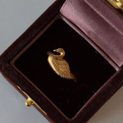 [ gold ] swan pinky