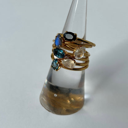 [ black opal ] oval faceted cut ring  gold
