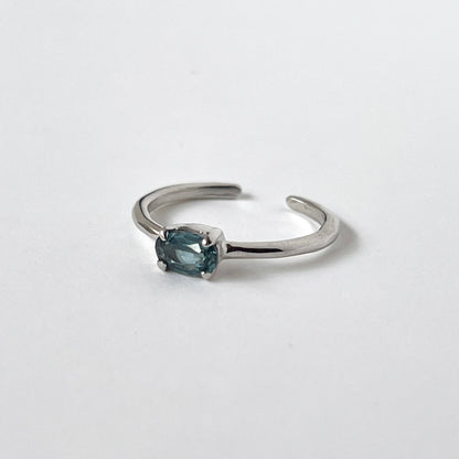 [ indigo blue kyanite ] oval faceted cut ring  silver