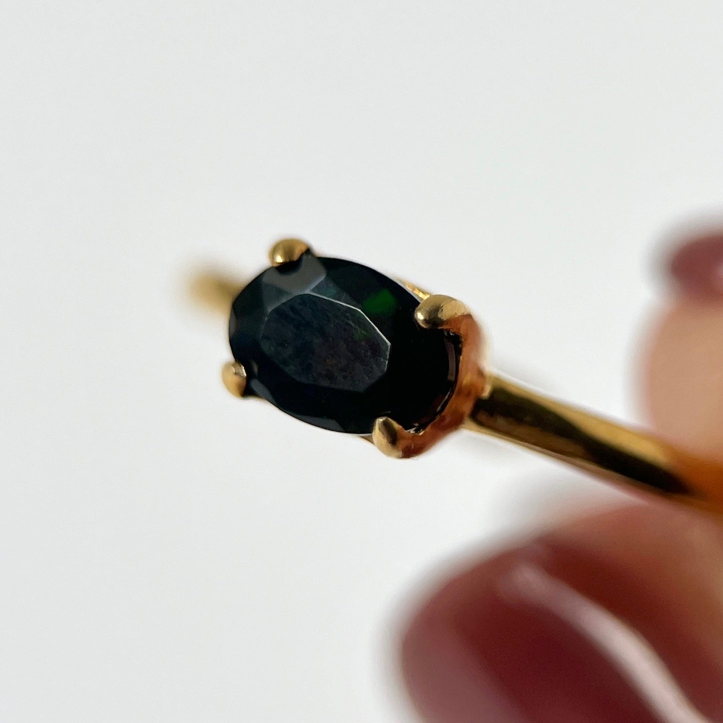[ black opal ] oval faceted cut ring  gold