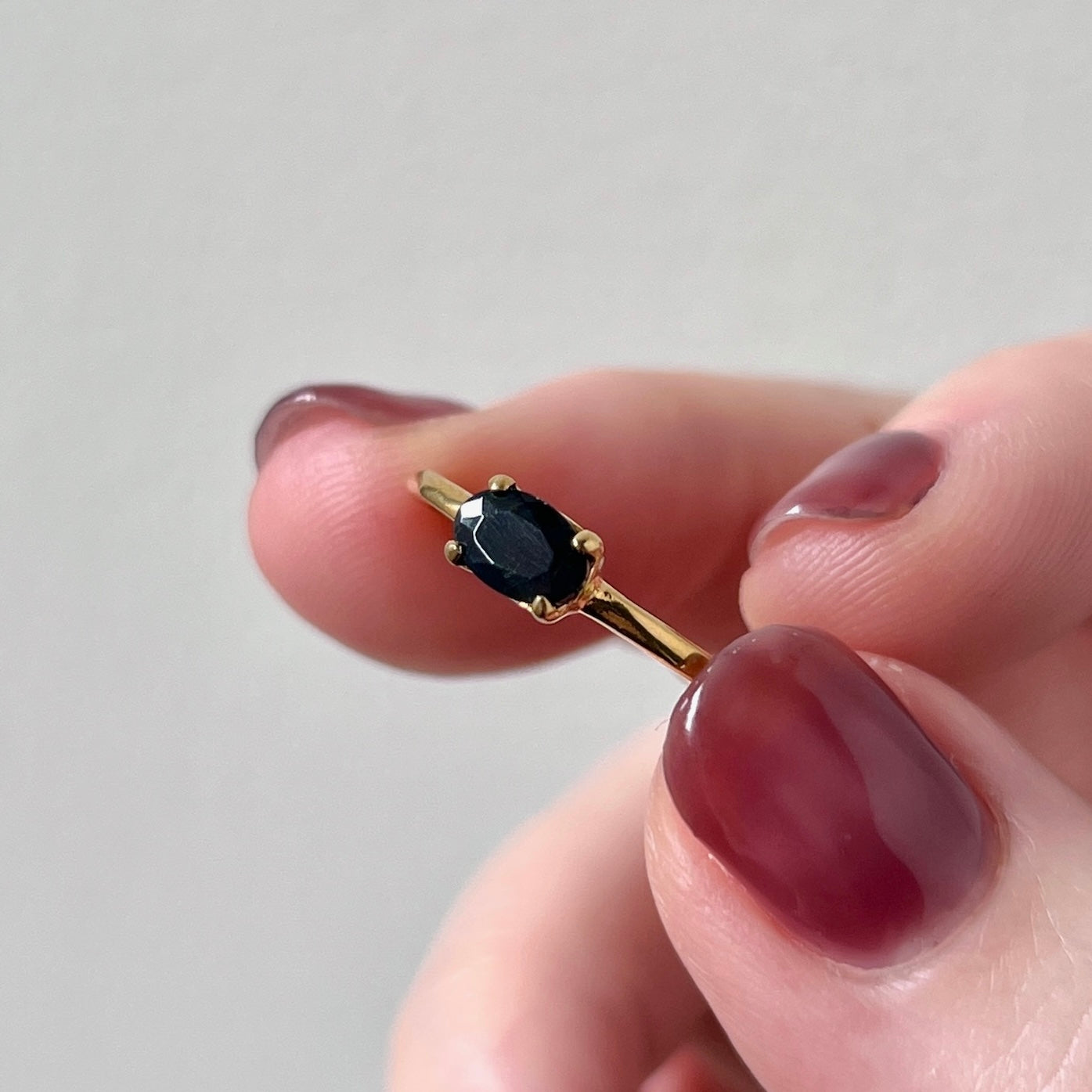 [ black opal ] oval faceted cut ring  gold