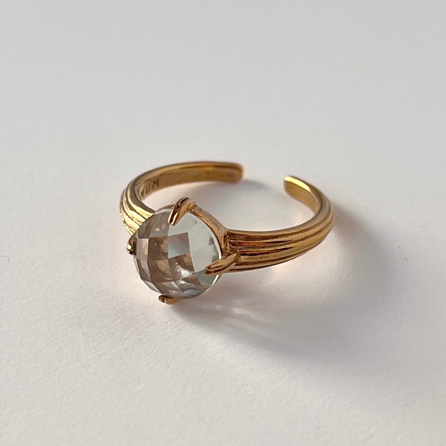[ green amethyst (multi-faceted) ] croissant gold