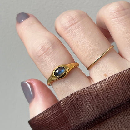 [ blue labradorite ] pebble gold