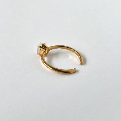 [ rainbow moon stone ] drop faceted cut ring  gold