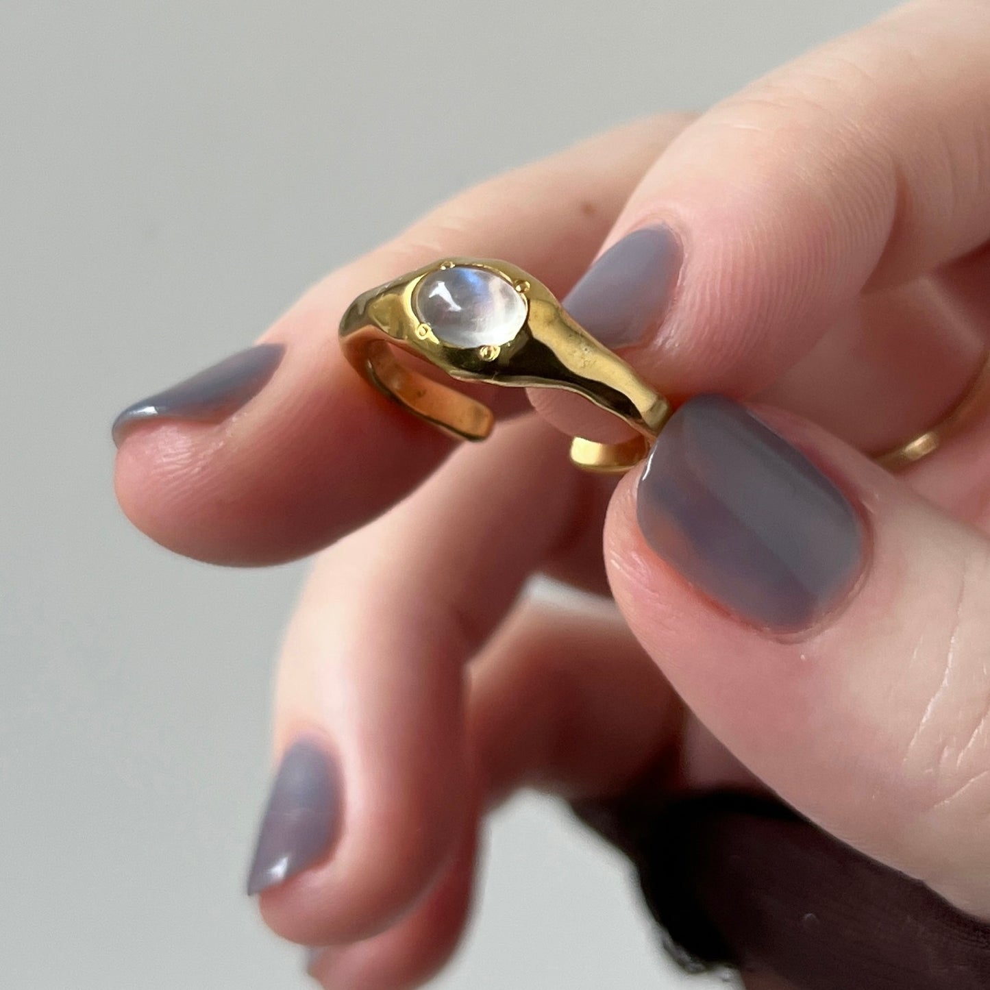 [ royal blue moon stone ] pebble gold [ free size ]