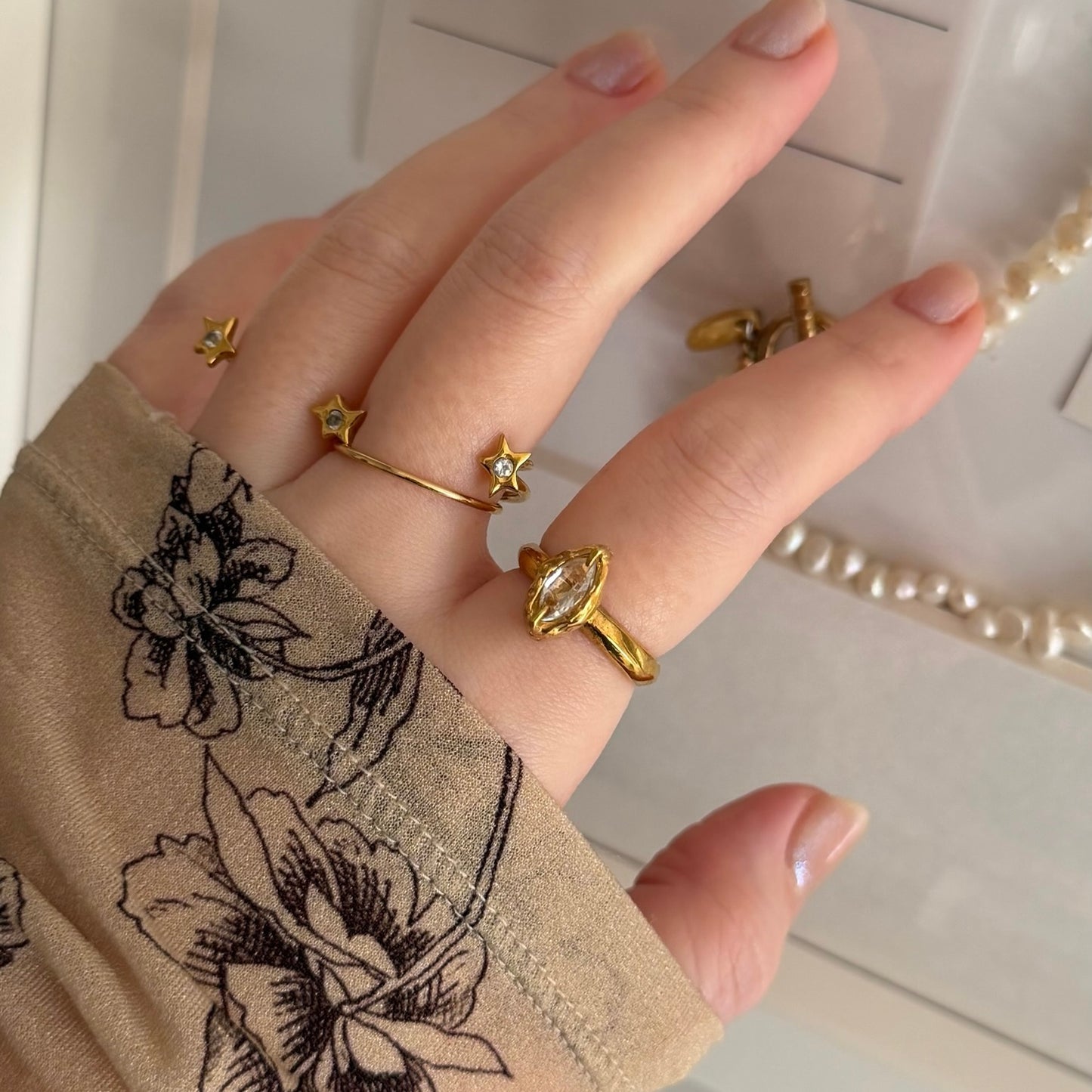 [ white topaz ] marquis stone gold