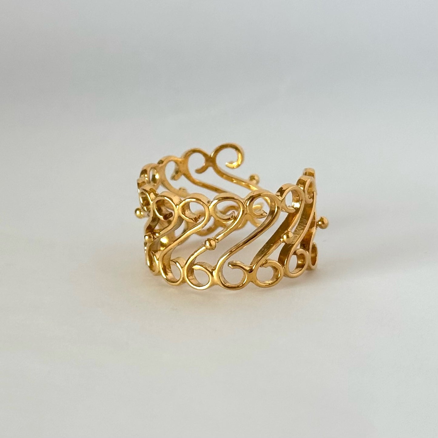 [ gold ] garden decor [ free size ]