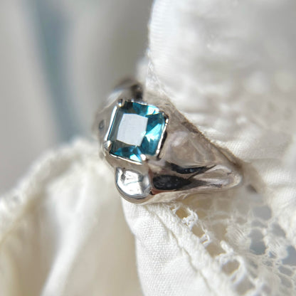 [ light blue glass ]  melt ring  silver