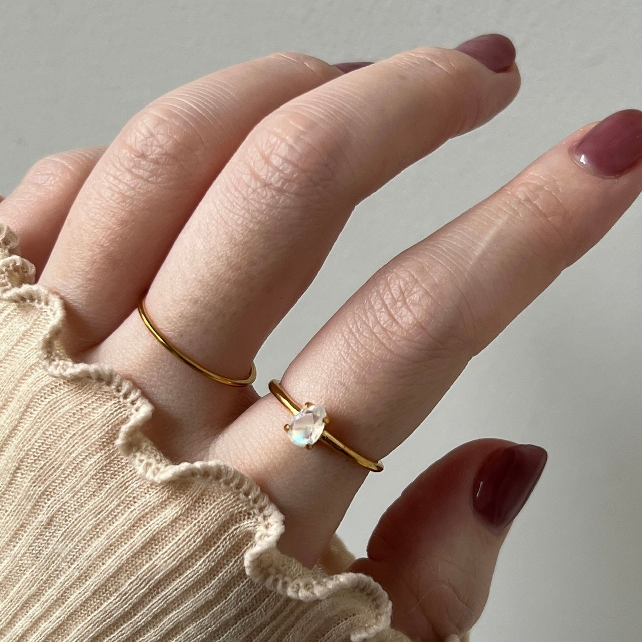 [ rainbow moon stone ] drop faceted cut ring  gold