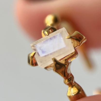 [ rainbow moon stone ] polaris gold